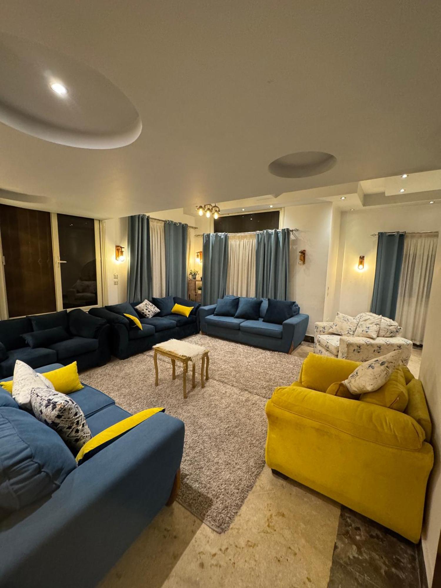 Apartment مفروشه للايجار في التجمع Kairo